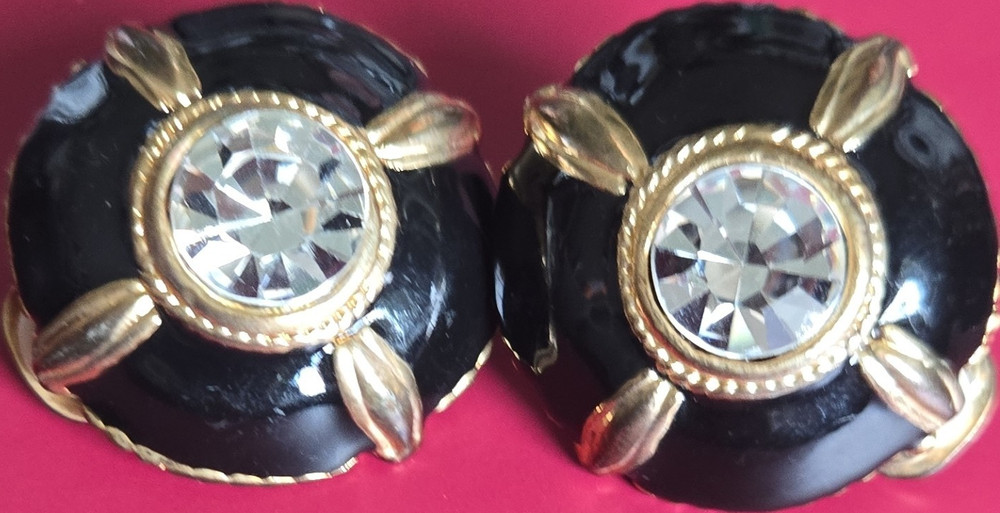 Vintage Stud Earrings Clip-On Gold Black Clear Round Rhinestone Enamel Fashion