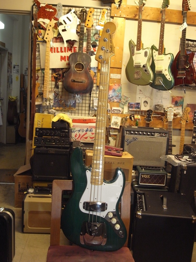 Fender JAZZ BASS 1982 electric bass guitar