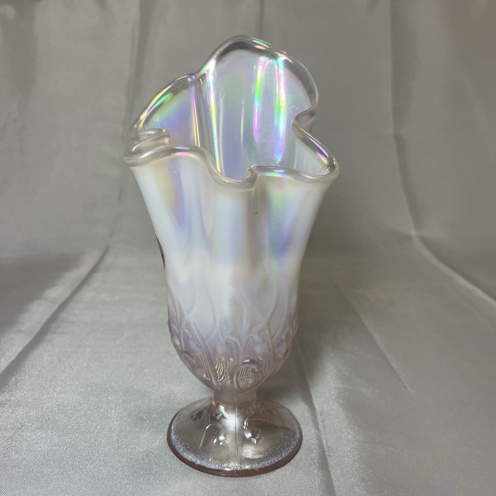 Vtg. Fenton Glass Pink Opalescent Lily Of The Valley Handkerchief Vase W/ Label