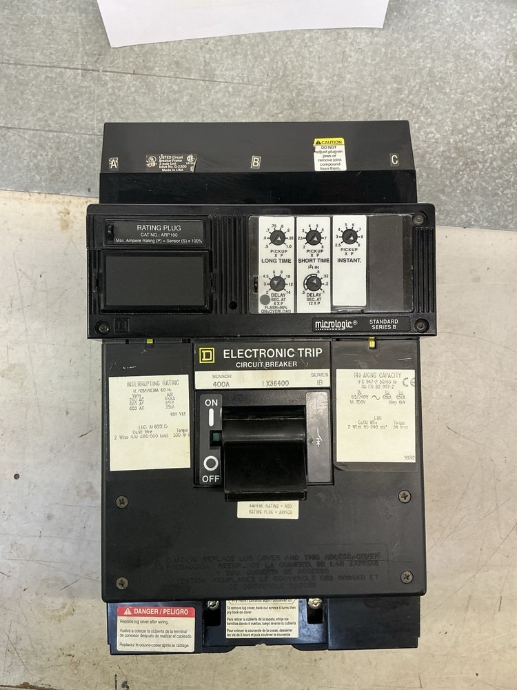 Square D SCHNEIDER ELECTRIC 400A LX36400 CIRCUIT BREAKER W/ ARP100 Rating Plug.