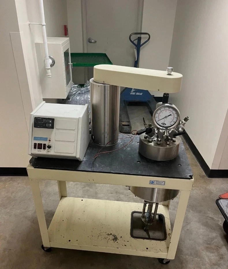 Parr 1 Gallon 4551 Stainless Steel Chemical Reactor on Moveable Cart