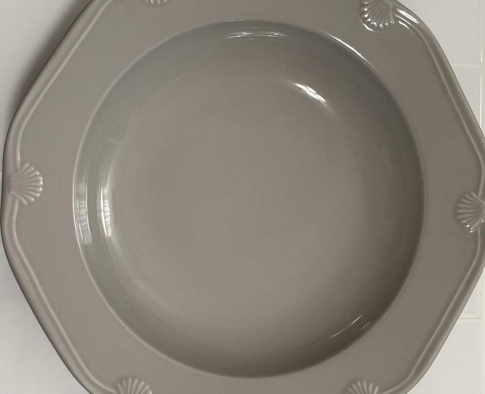 Pillivuyt Eclectique Gray French Porcelain Shell Octagonal Soup Plate 8.75 in