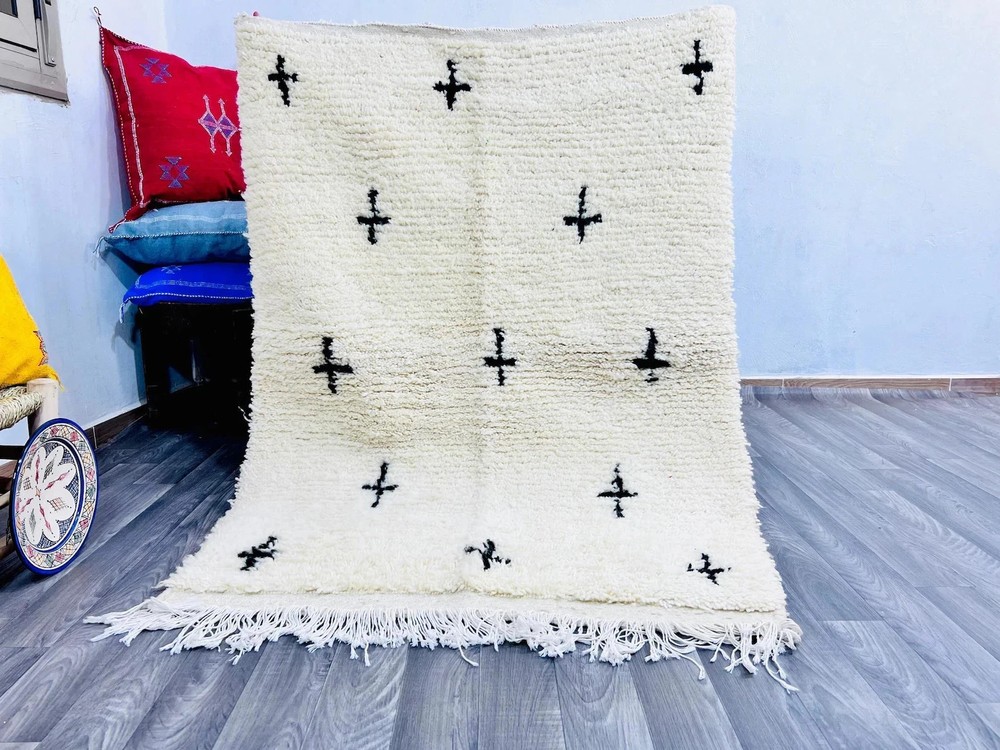 Modern Moroccan Berber Wool Rug Color Black and white Handmade Design Carpet Rug