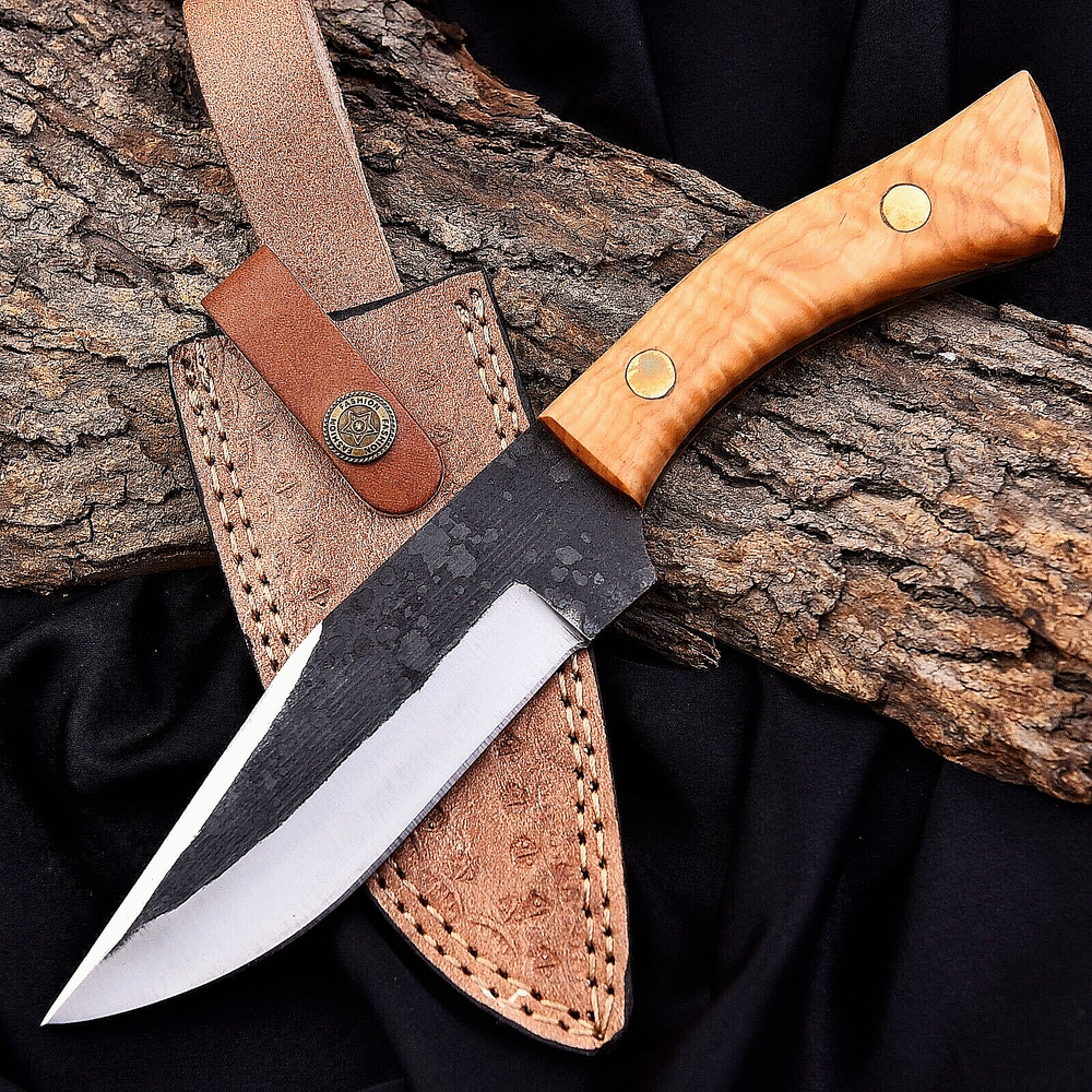 Custom HandMade Forged Carbon Steel Hunting Bowie Knife Wood Handle 2927