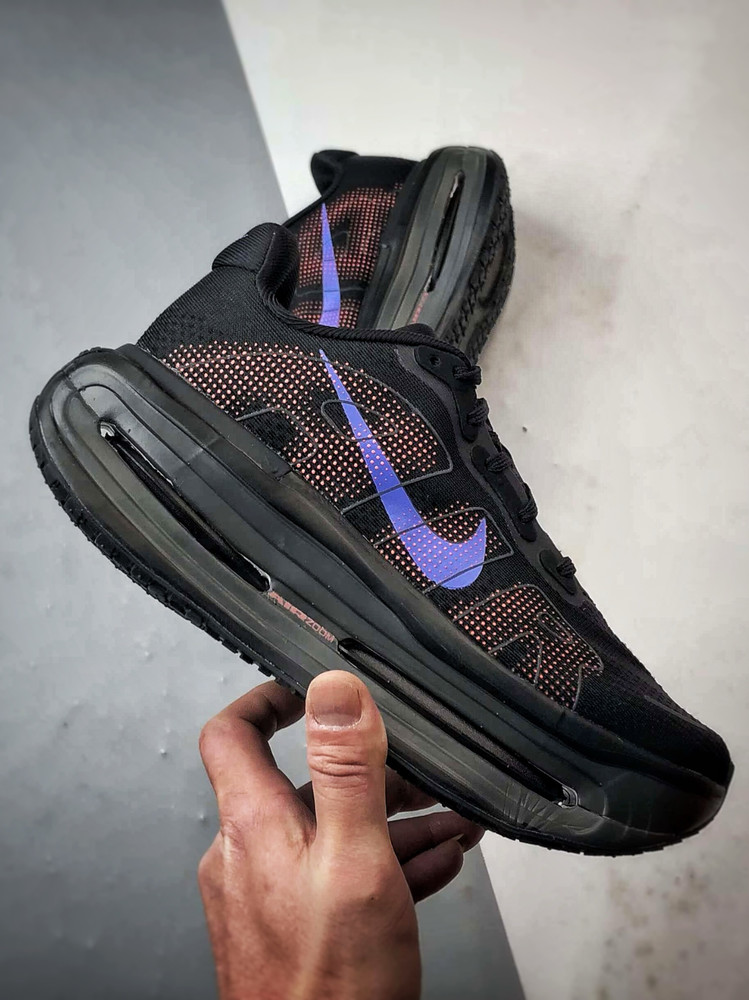 Nike Air Zoom Vomero Premium men's Black Mesh Purple Cushioned Athlete Shoes