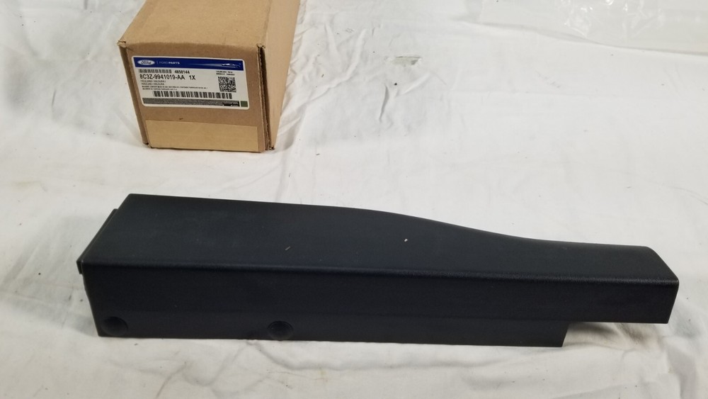 NEW 2008-2016 Ford Super Duty Tailgate Trim End Cap Molding 8C3Z-9941019-AA