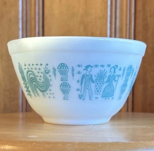 Vintage Pyrex Amish Butterprint Small 1 1/2 PT Mixing Bowl Turquoise White 401