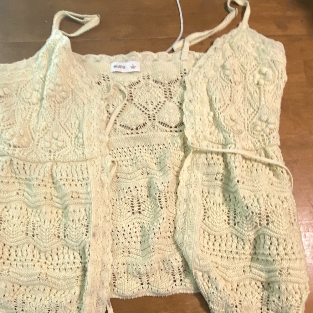 Hollister Cream Crochet Tie-Front V-Neck Spaghetti Strap Camisole Top L