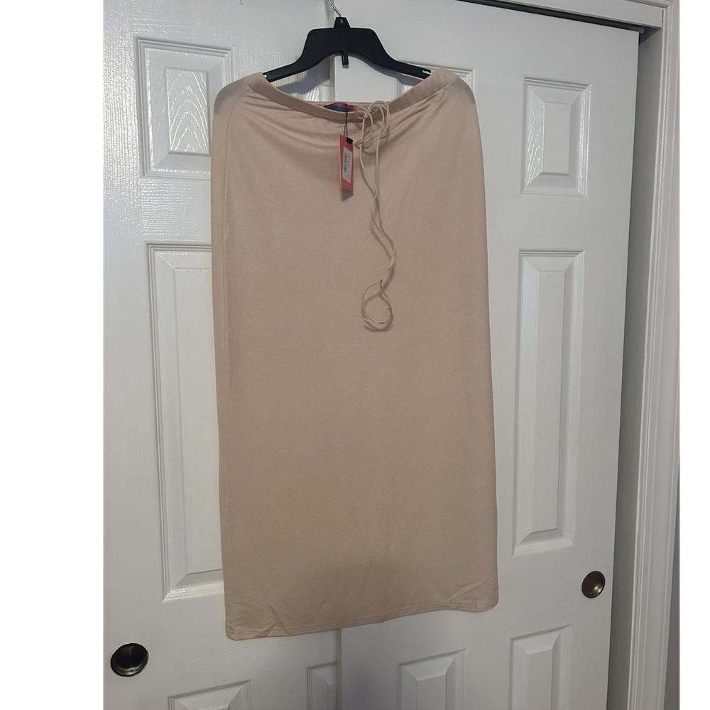 edikted Beige Solid Maxi Skirt Womens M Regular Midi Length Elastic Waist