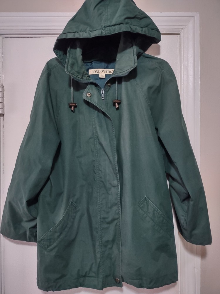 London Fog Women's L Petite Green Jacket, Water-Resistant and Stylish