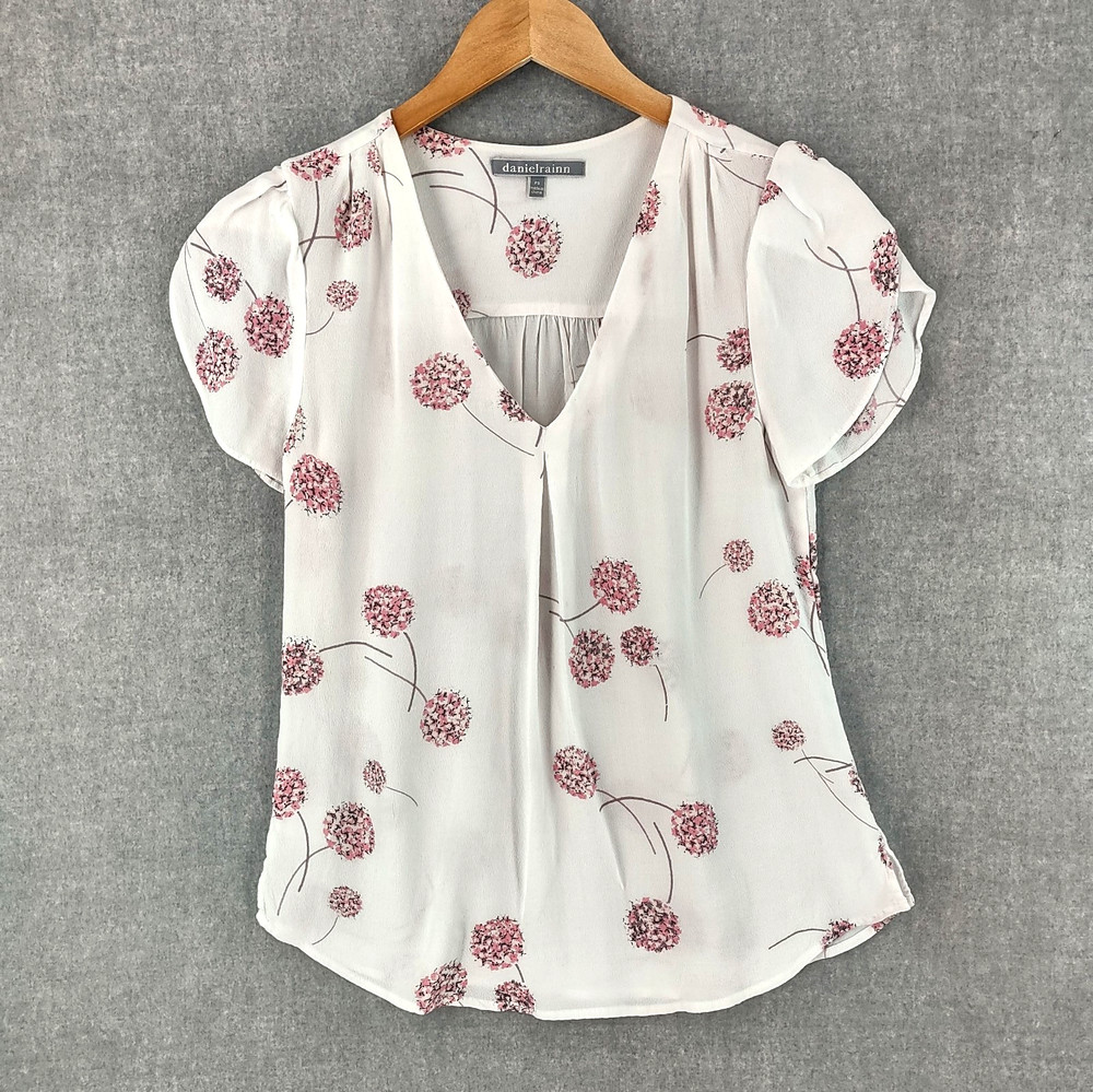 Daniel Rainn Anthropologie Top Womens PS White Rayon V-neck Pink Thistle Tunic