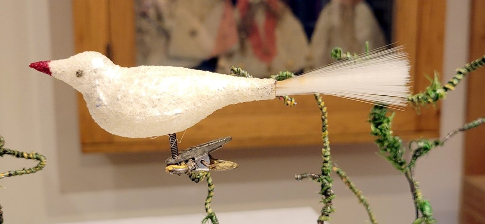 White frosted Winter Bird, on Clip, with Spun Glass Tail.  1920s German Ornament