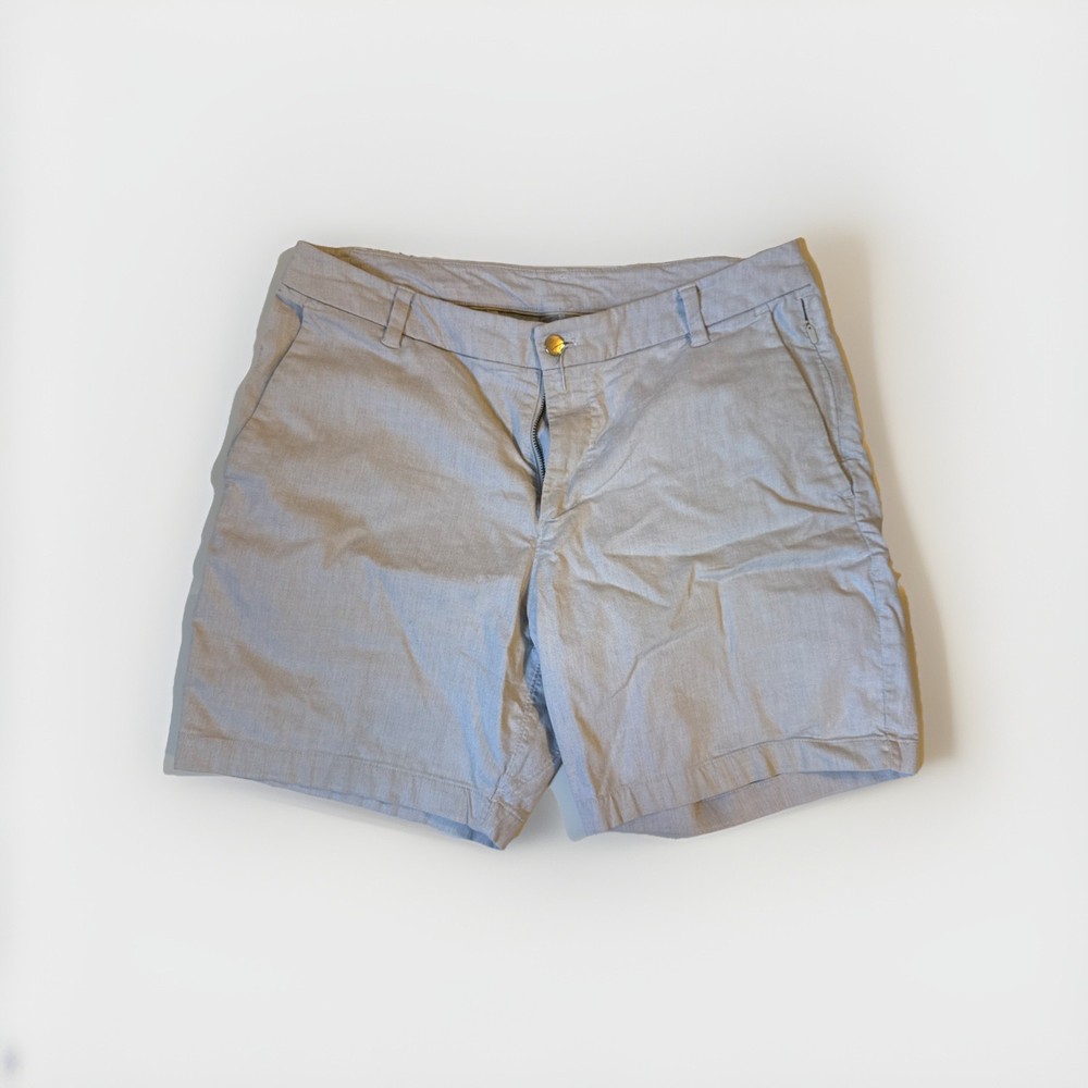 Lululemon Men Light Gray Casual Golf Chino Shorts Flat Front Zip Pocket Size 34