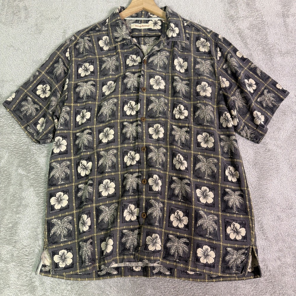 Tommy Bahama Shirt Men's Large Gray Cream Hawaiian Camp Short Sleeve 100% Silk