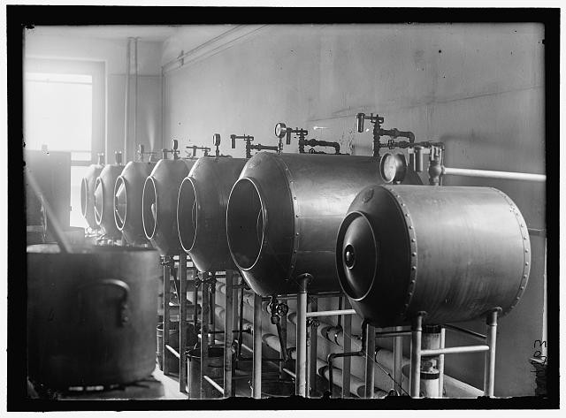Photo:U.S. Army Medical School 1917 Typhoid Vaccine Tanks Laboratory