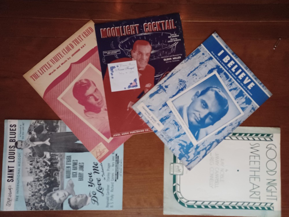 5x piano Sheet Music from the 1940's : St. Louis Blues, I Believe, etc.