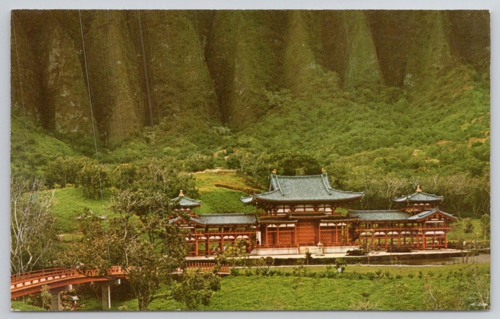 Byodo-In Temple Valley of Temples Oahu Hawaii Curteichcolor Postcard