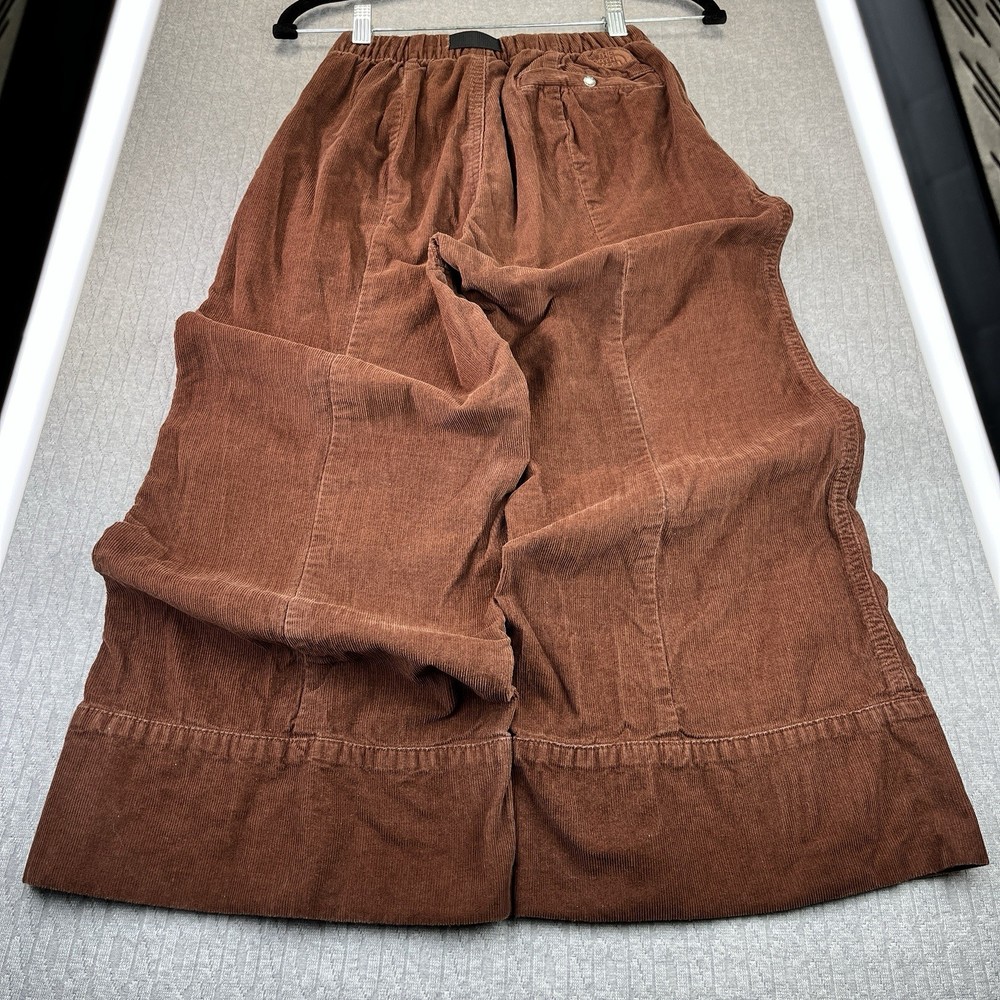 The North Face Corduroy Baggy Wide Leg Pants for Women XS 22 Stretch Waist Belted