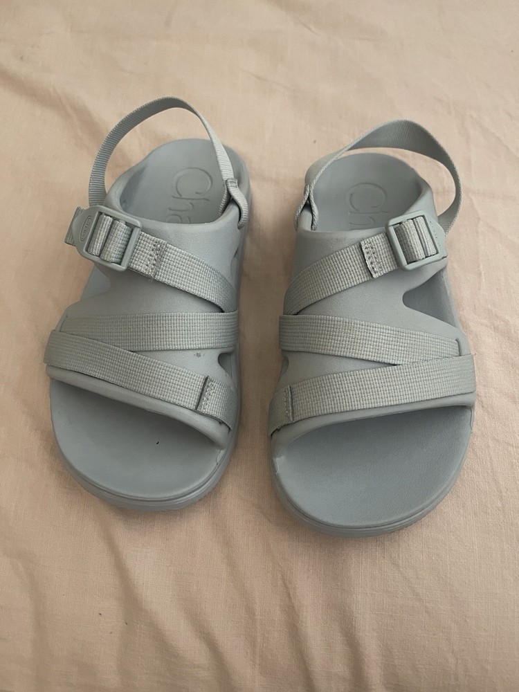 Preowned Women's Baby Blue Chaco Sandals Size 8 Great Condition