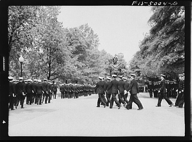 Photo:U.S. Naval Academy, Annapolis, Maryland. Midshipmen marching]