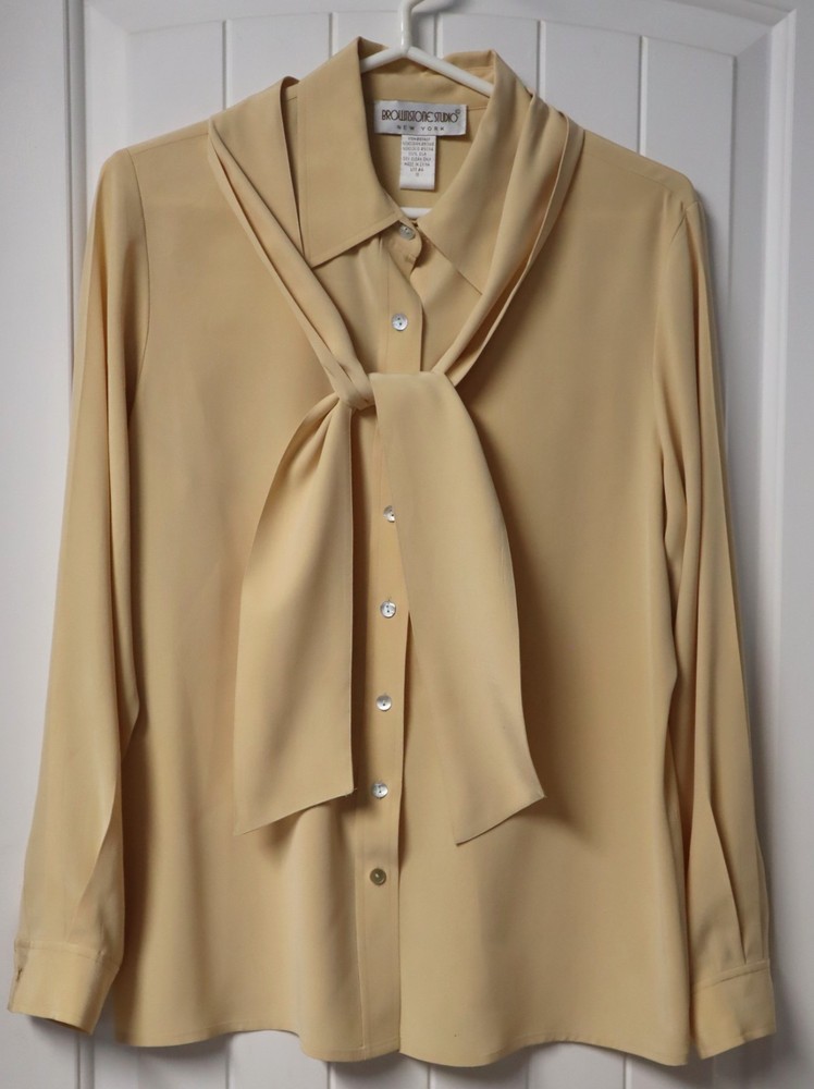 Vintage 1990s Brownstone Studio NY 100% silk buttons up blouse size 10