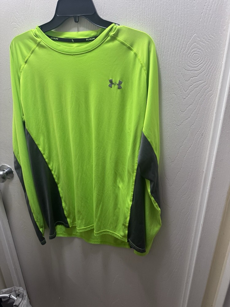 Under Armour Men’s Long Sleeve Performance Top Neon Green & Gray size XL