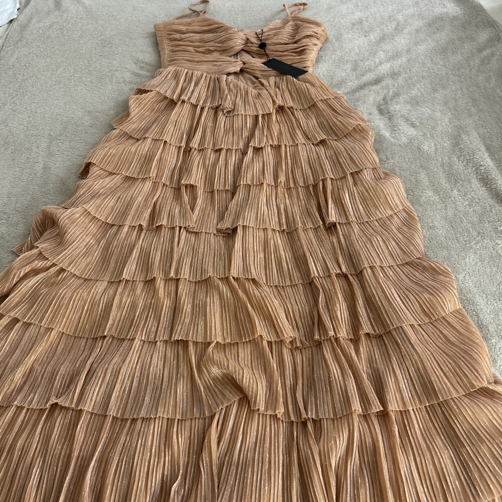 GIANNI BINI Sz 6 Grace Metallic Plisse Sweetheart Neck CutOut Tiered DRESS