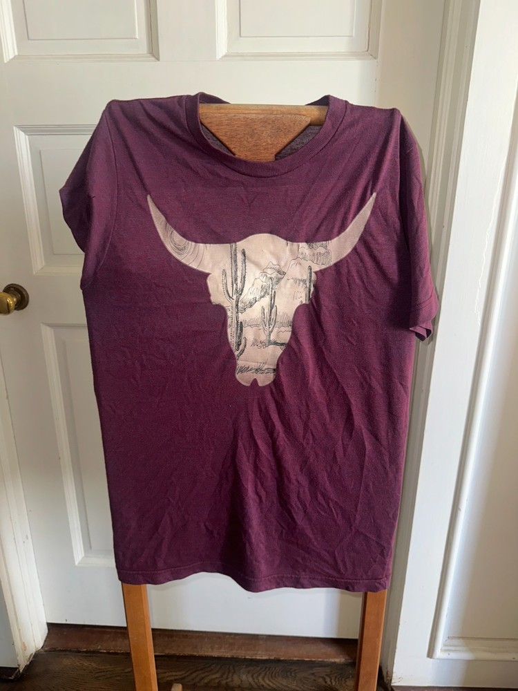 Longhorn Graphic Tee Womens Medium Purple Western Cow Skull Desert Shirt
