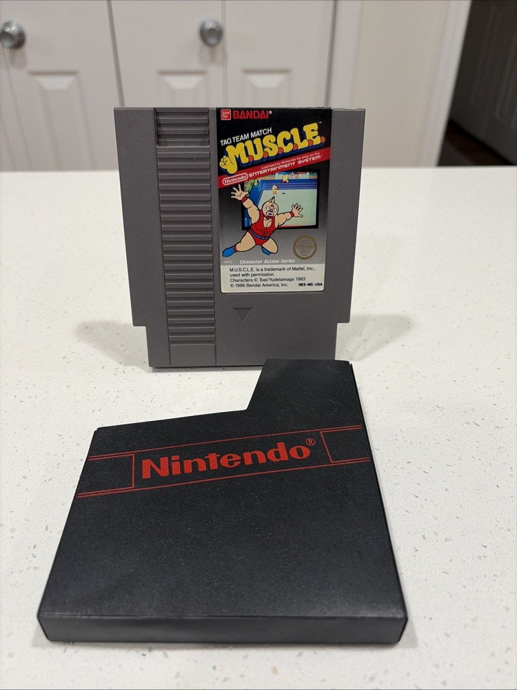 Nintendo NES M.U.S.C.L.E. Muscle Bandai Game Cartridge 5 Screw  Tested, Cleaned