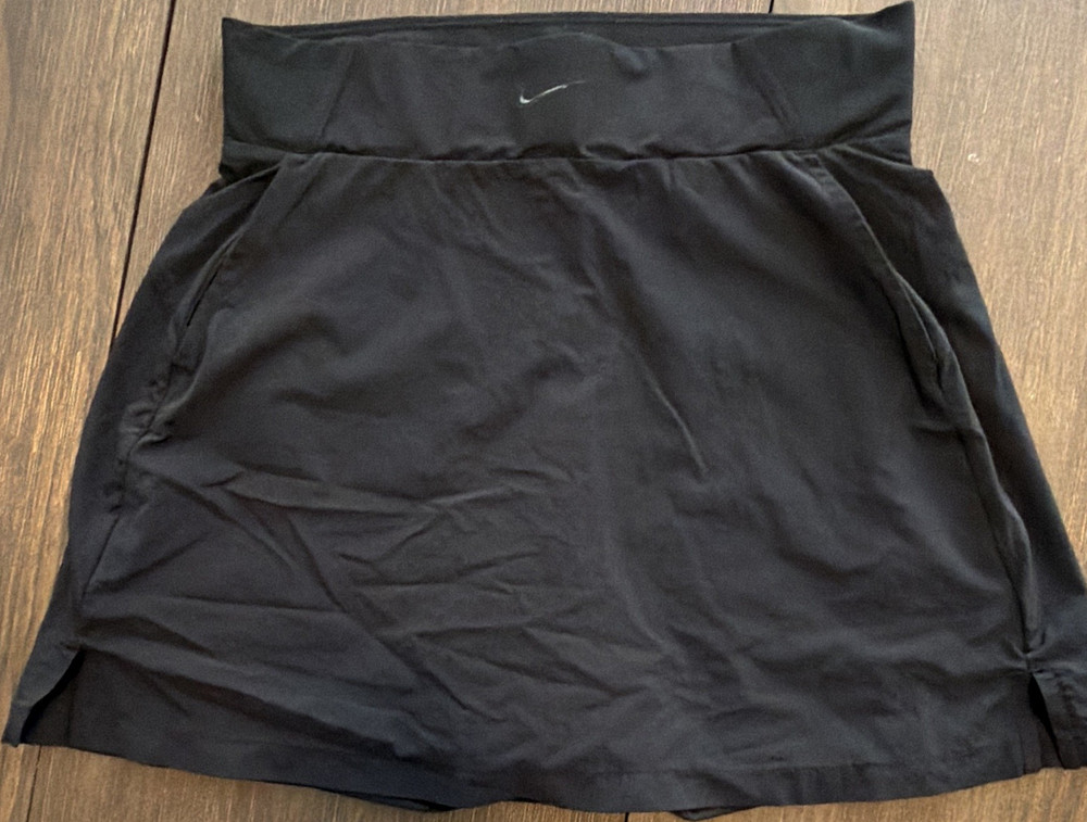Nike Dri-FIT Women's Black Athletic Skort S Stretch Pockets Lined Tennis Golf
