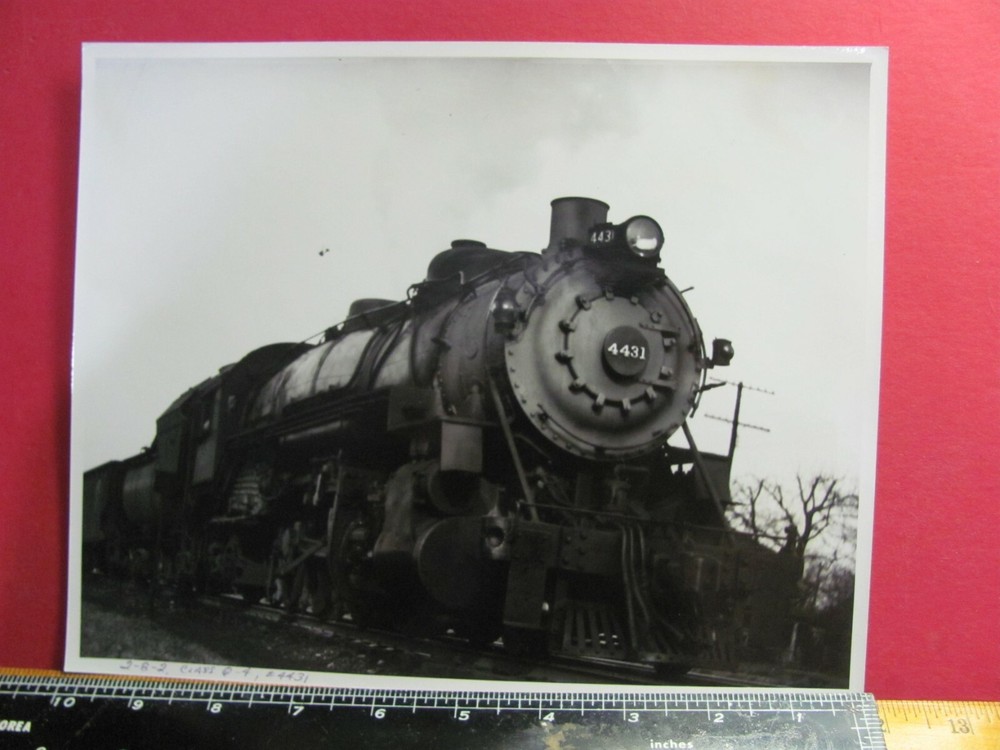 BALTIMORE & OHIO RAILROAD 2-8-2 LOCOMOTIVE #4431 B&W 8x10 PHOTO B&O LANSDOWNE MD
