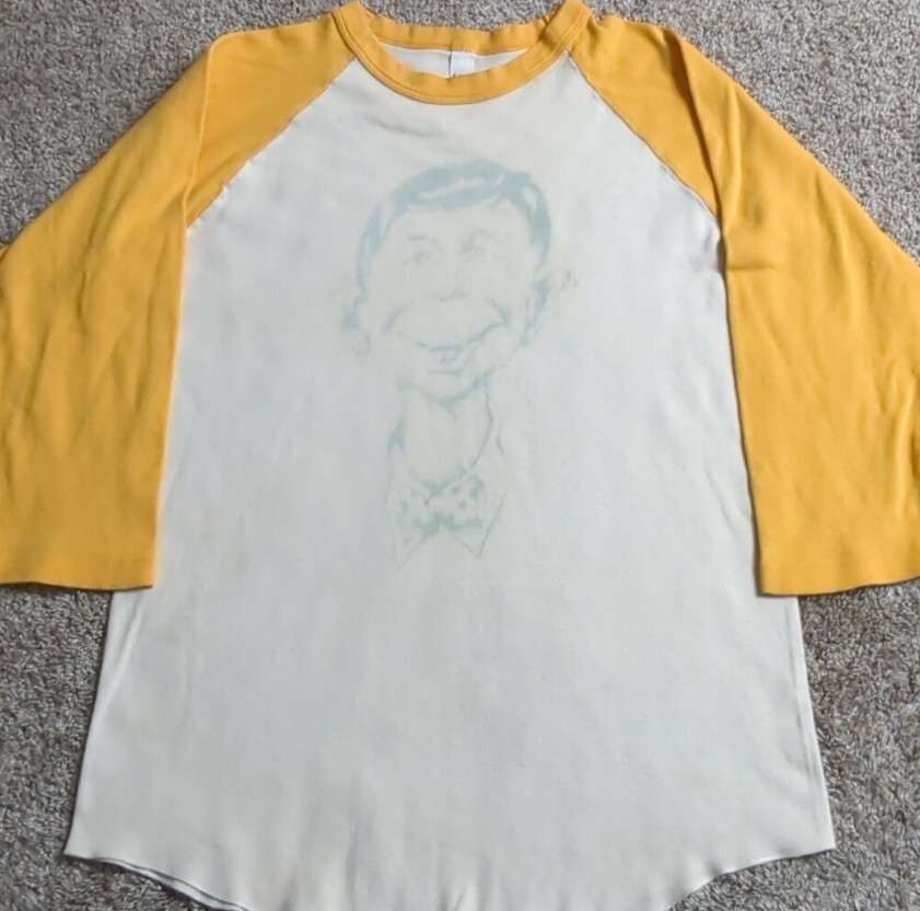 Vintage Mad Magazine Alfred E. Neuman Raglan Shirt USA Made Single Stitch Small