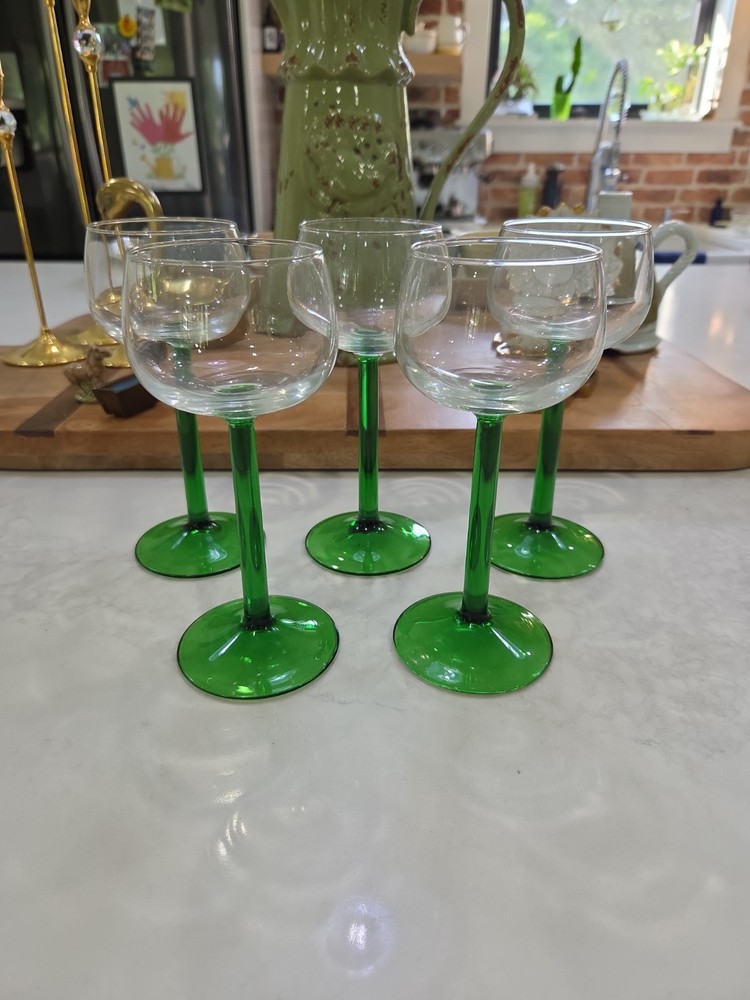 Vintage Set of 5 French Stemmed Emerald Green Wine Glasses Luminarc France