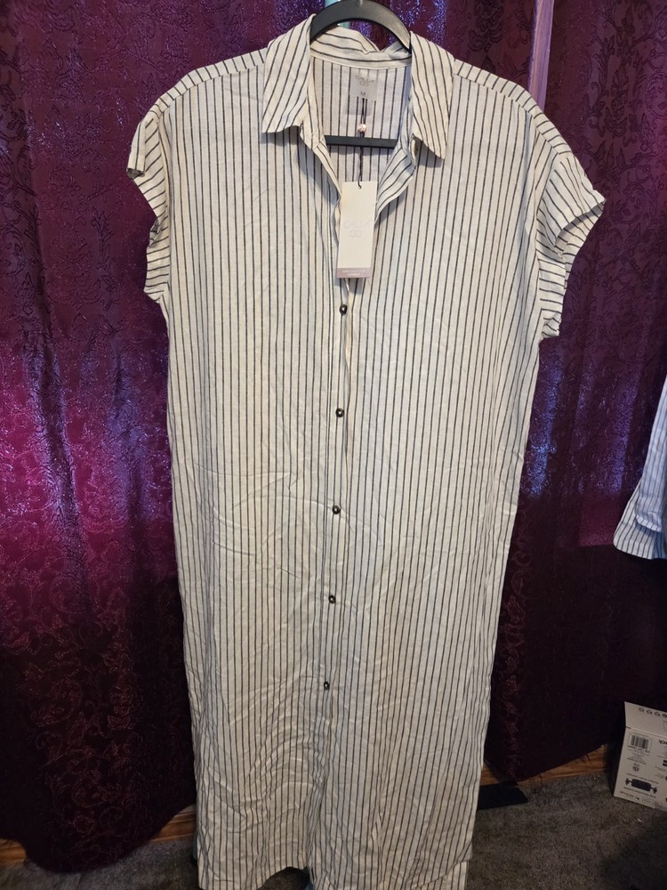 New Calia Button Down Swim Coverup. Sz L. Black Stripe. NWT.        #361