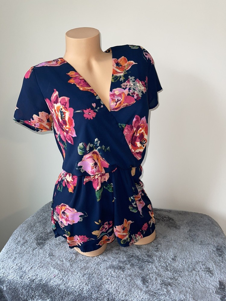 EVERLY Anthropologie Floral Romper for Women Navy Shorts Outfit XS 2802