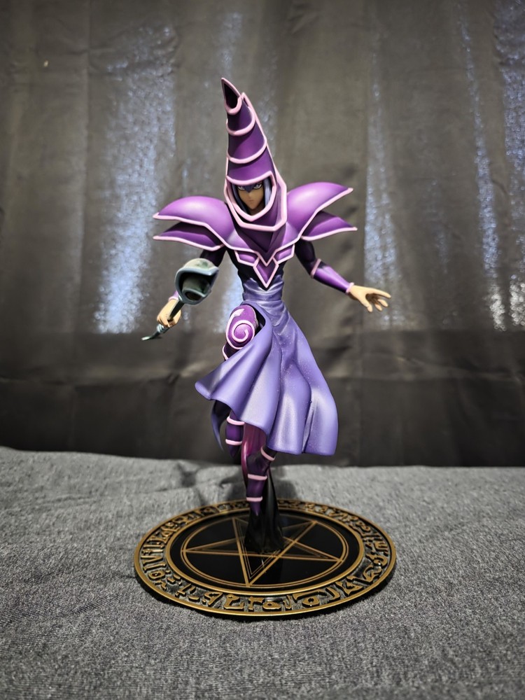 Yu-Gi-Oh! Dark Magician KOTOBUKIYA ARTFX  1/7 scale Original Purple - no box