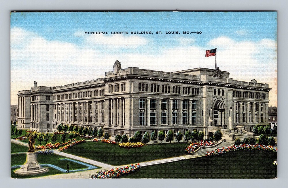 St Louis MO-Missouri Municipal Courts Building Vintage Postcard