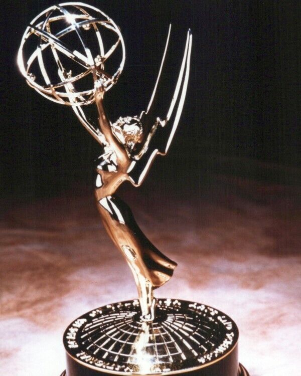 Emmy Award Statuette Academy of Television Arts & Sciences 8x10 inch photo-image