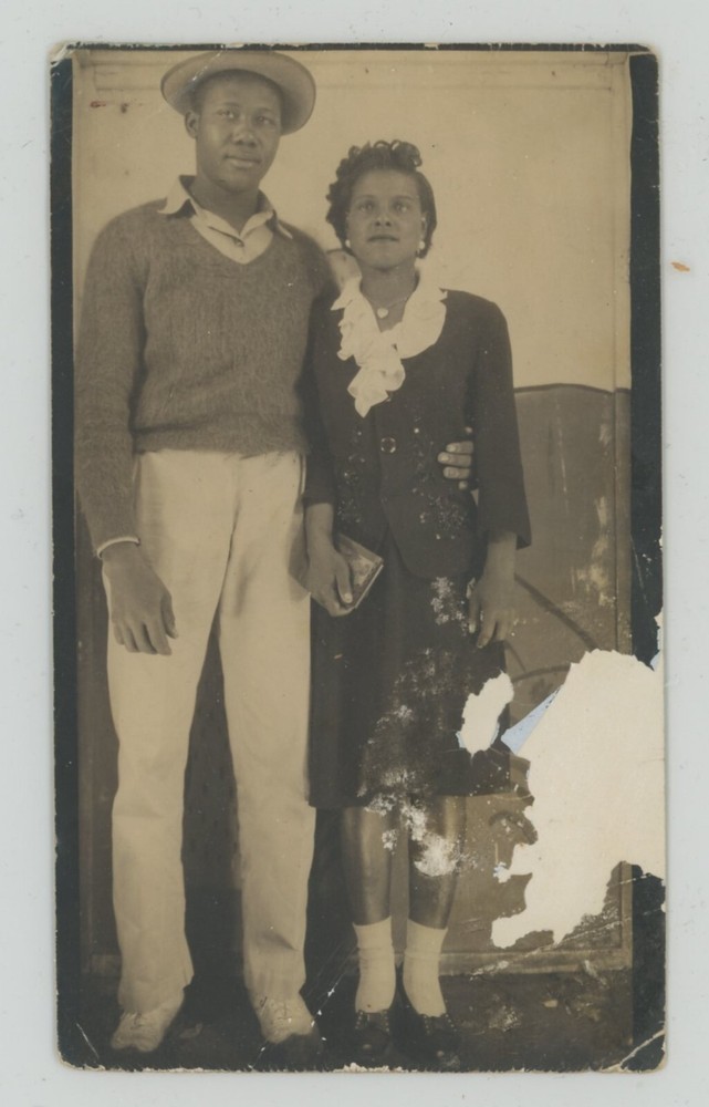 Vintage Arcade Photo Lovely Embraced African American Couple Fashion Fun 1940s