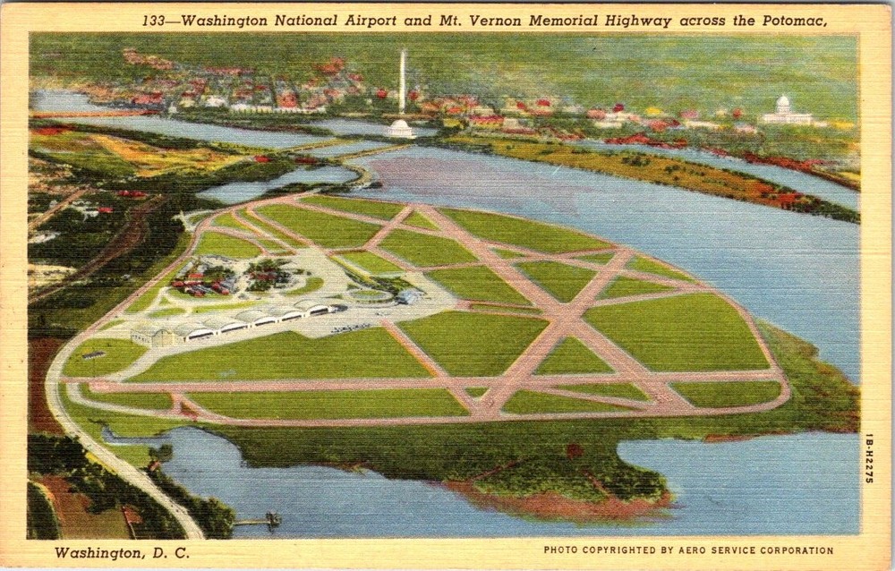 Washington National Airport, WASHINGTON D.C. Linen Postcard - Curt Teich