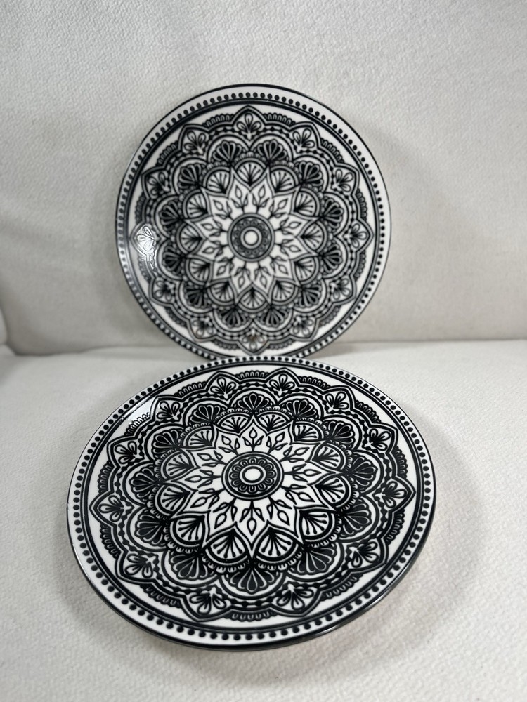 Royal Norfolk Mediterranean Black & White Salad Plates Set 2 7.5”