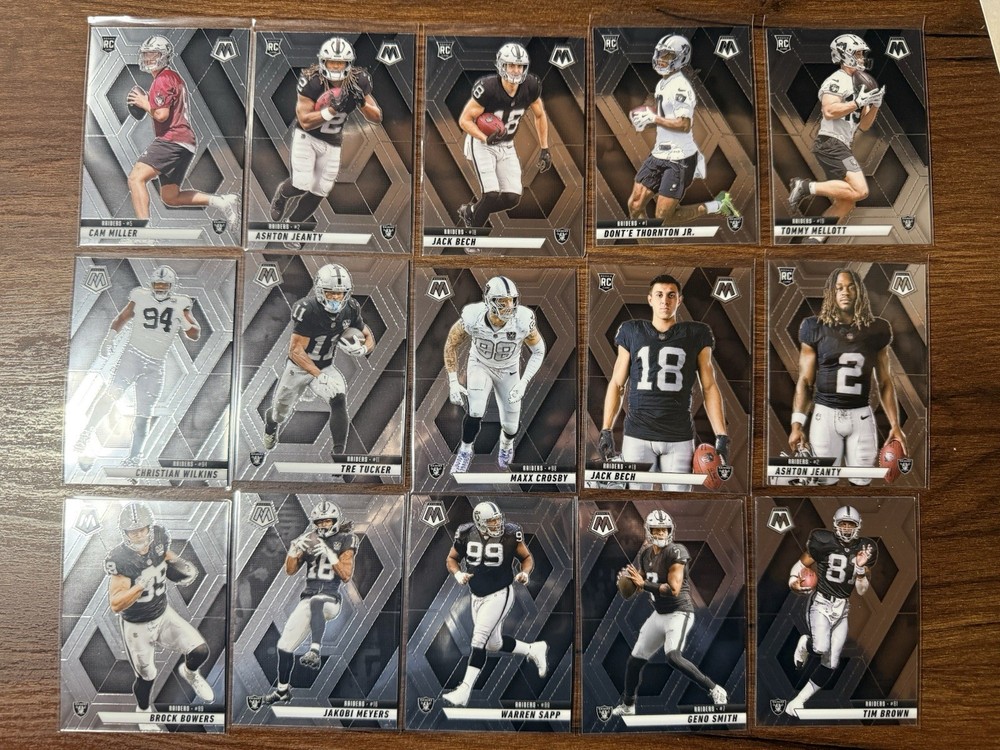 2025 Mosaic Las Vegas Raiders Complete Base Team Set 15 Card Lot
