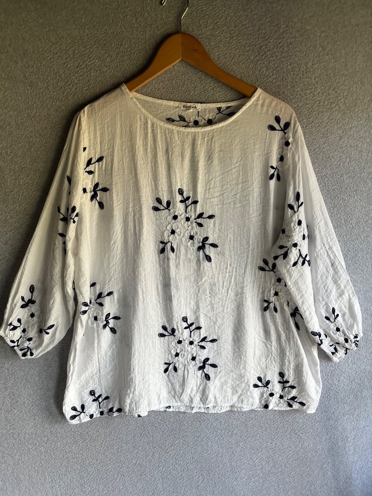 Kindred Anthropologie Blouse Womens 2X White Floral Embroidery Boho Peasant