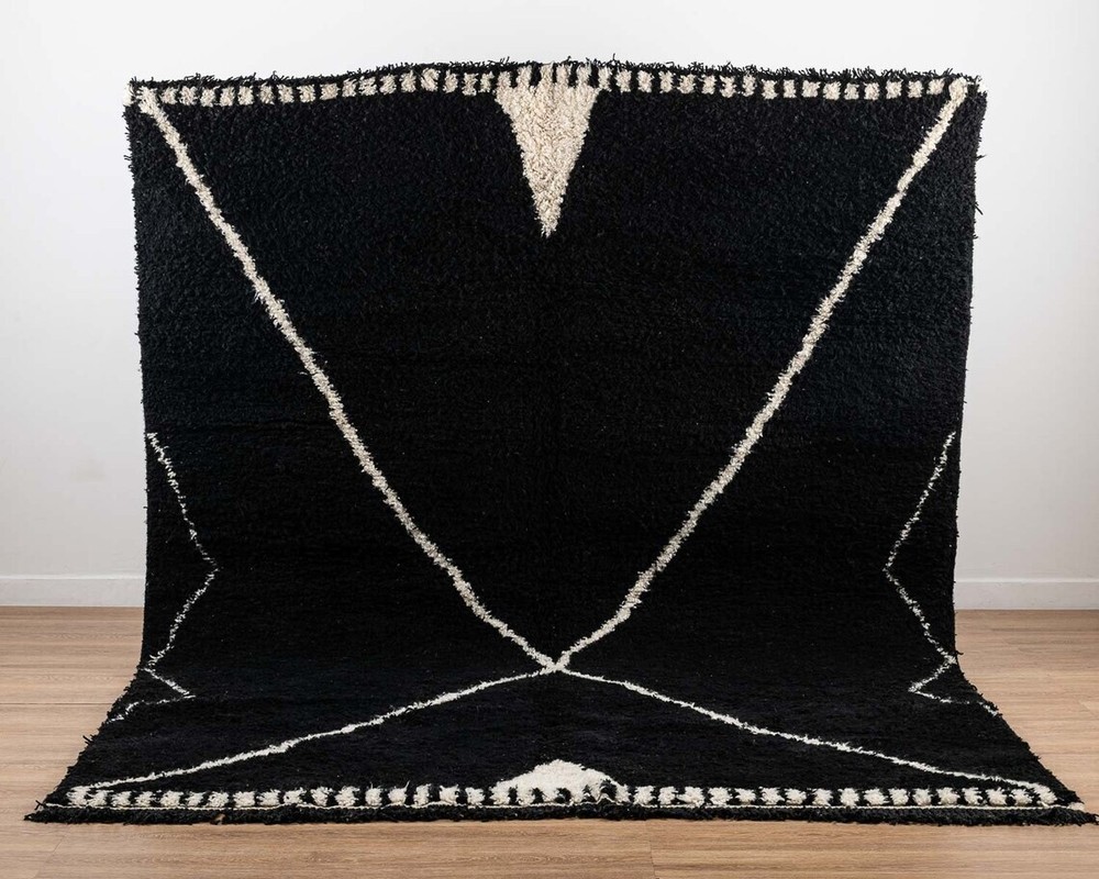 Black and White Moroccan Beni Ourain Berber Rug 8x10