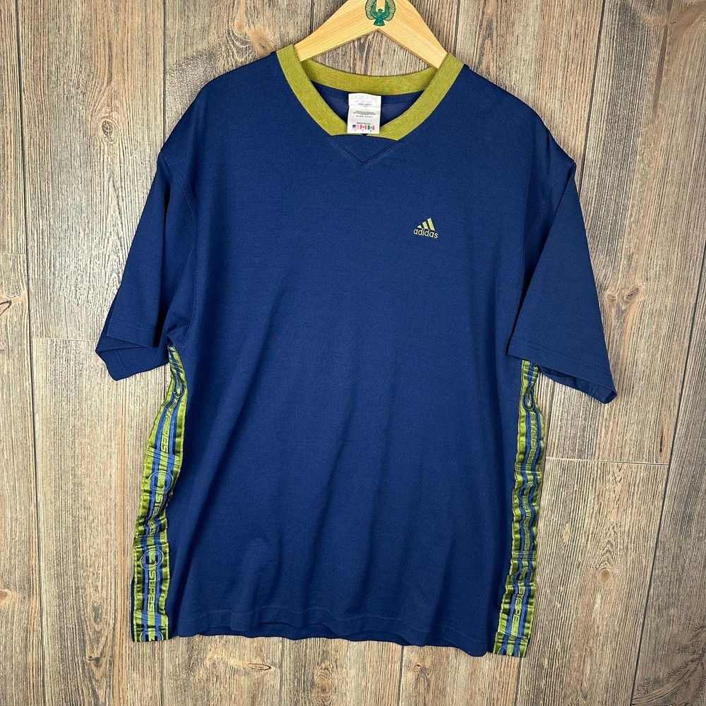 Adidas Vintage 90s T-Shirt V-Neck Striped Trim Athletic Tee Mens Size Large