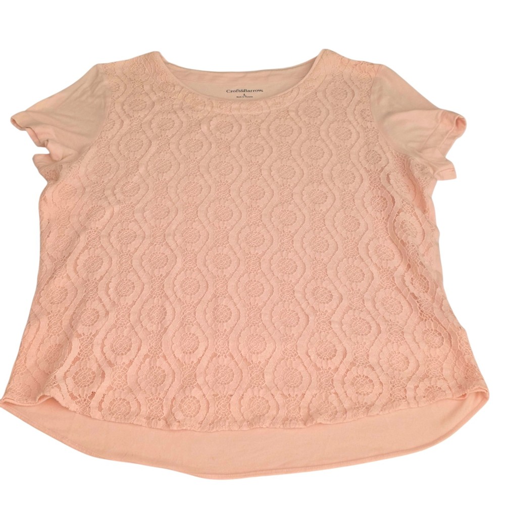 Croft & Barrow Women's Lace Front Light Pink Short Sleeve Shirt. Size Large