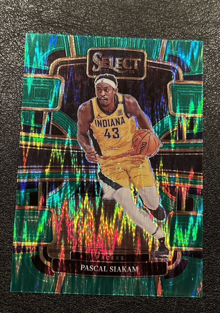 2023-24 Panini Select - Concourse Green Shock Prizm #8 Pascal Siakam