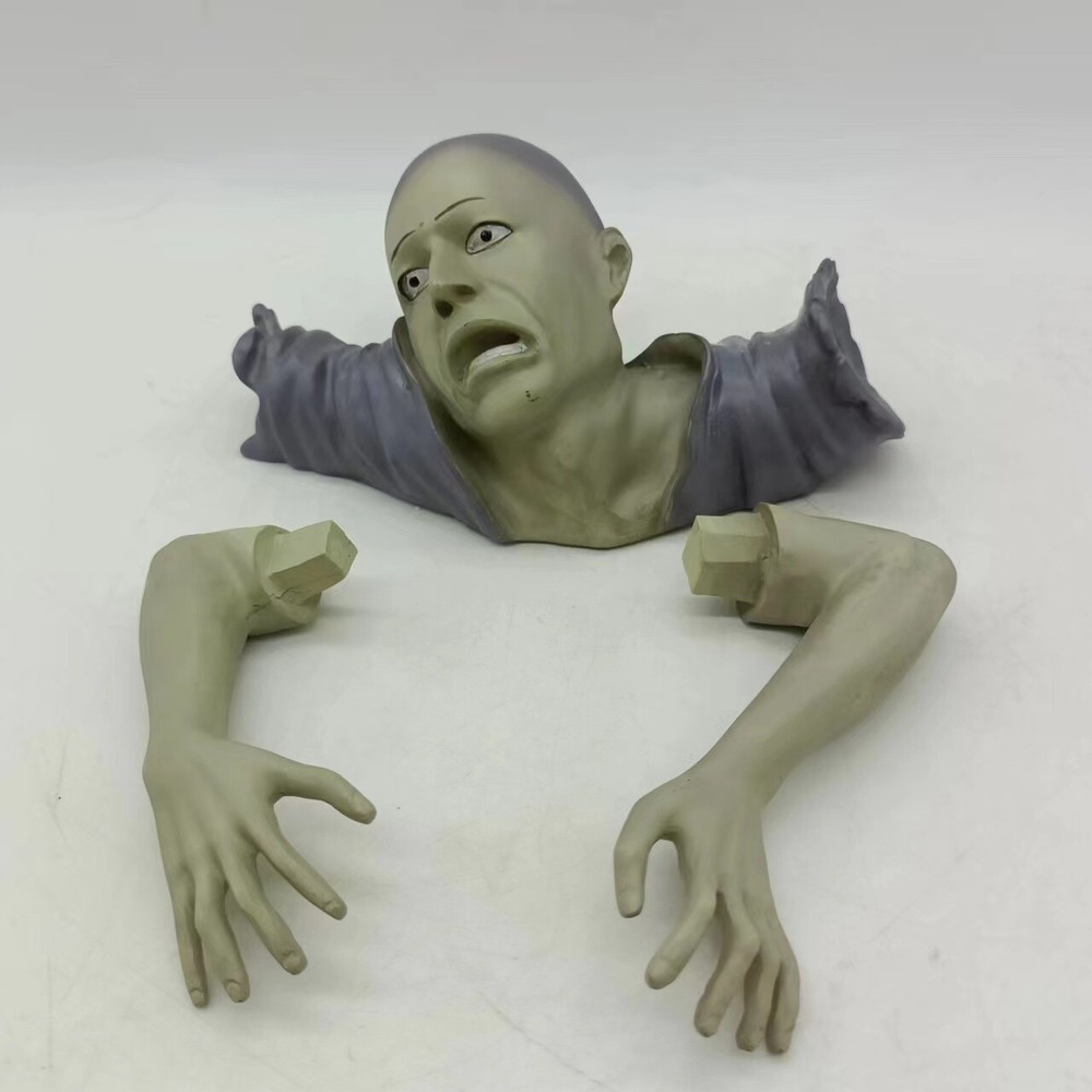 Good Decorative Effect Halloween 1 Set Resin Ornament Synthetic Resin Material