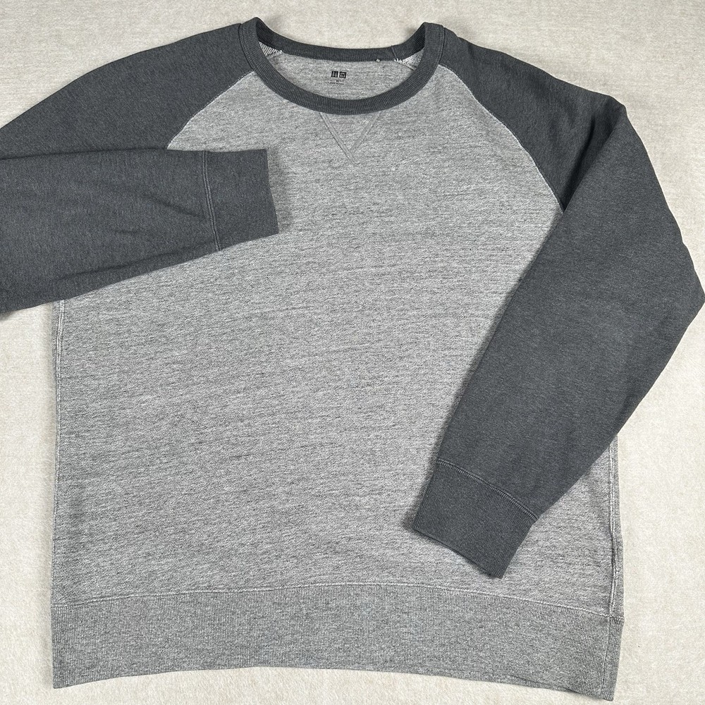 Uniqlo Men'sSweater Size XL Gray Two-Tone Crew Neck Long Sleeve