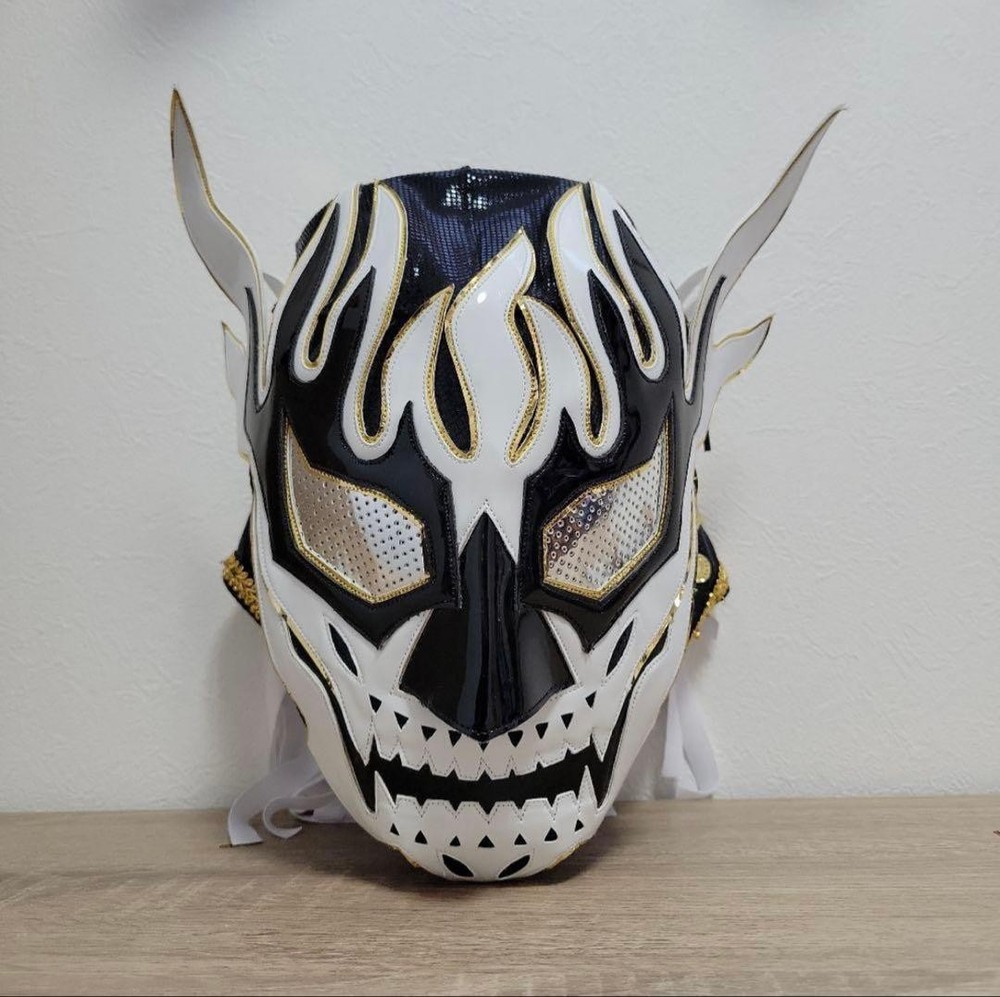 New Japan Pro Wrestling El Desperado Mexican Mask